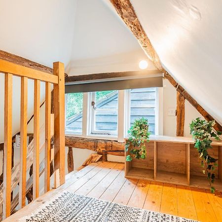 Cozy Cottage With Hot Tub! Cadnam Екстериор снимка