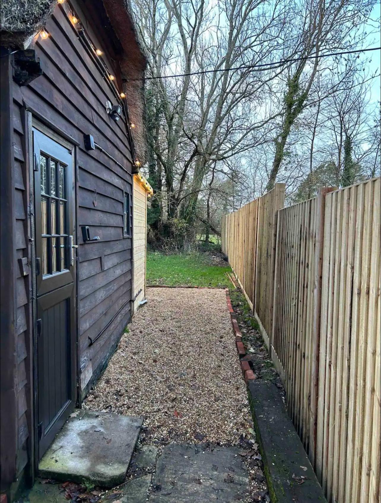 Cozy Cottage With Hot Tub! Cadnam Екстериор снимка